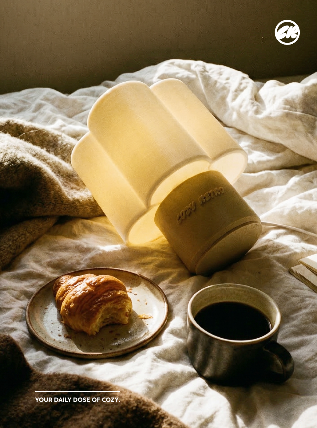 Cozy Retro Table Lamp - Creamy Yellow