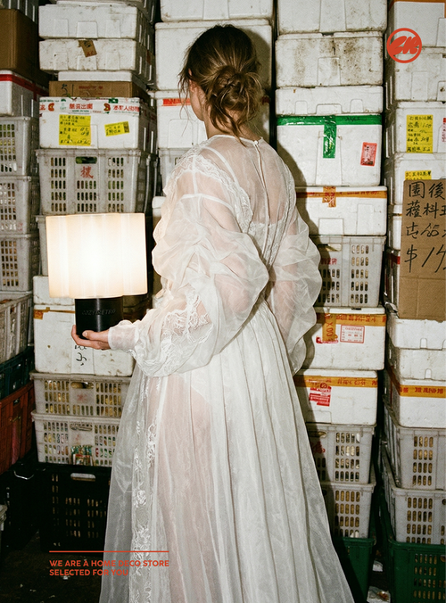 Cozy Retro Table Lamp - Black